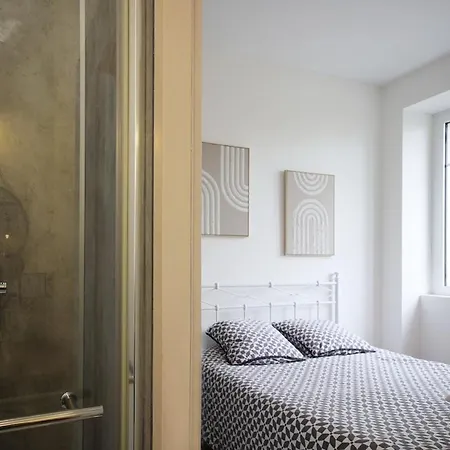 Appartement, Lumineux Avec Terrasse * Lucon