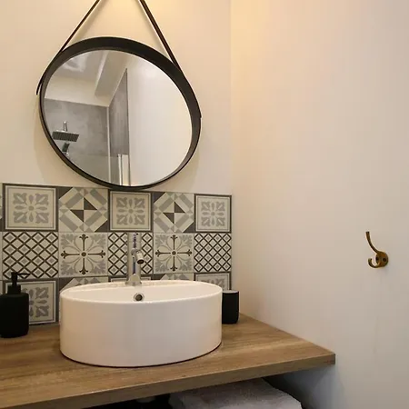 Appartement, Lumineux Avec Terrasse * Luçon